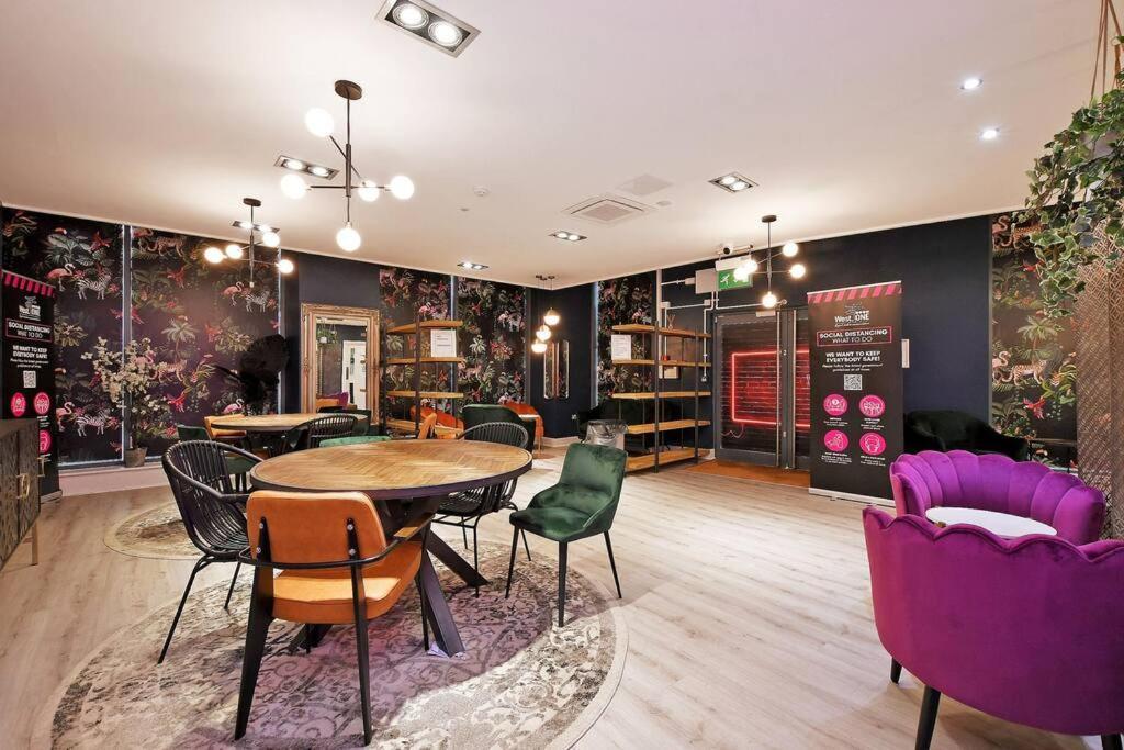 Perfectly Located City Centre Studio Apartment - West One With Free Wifi, Gym Access, Netflix Sheffield Buitenkant foto