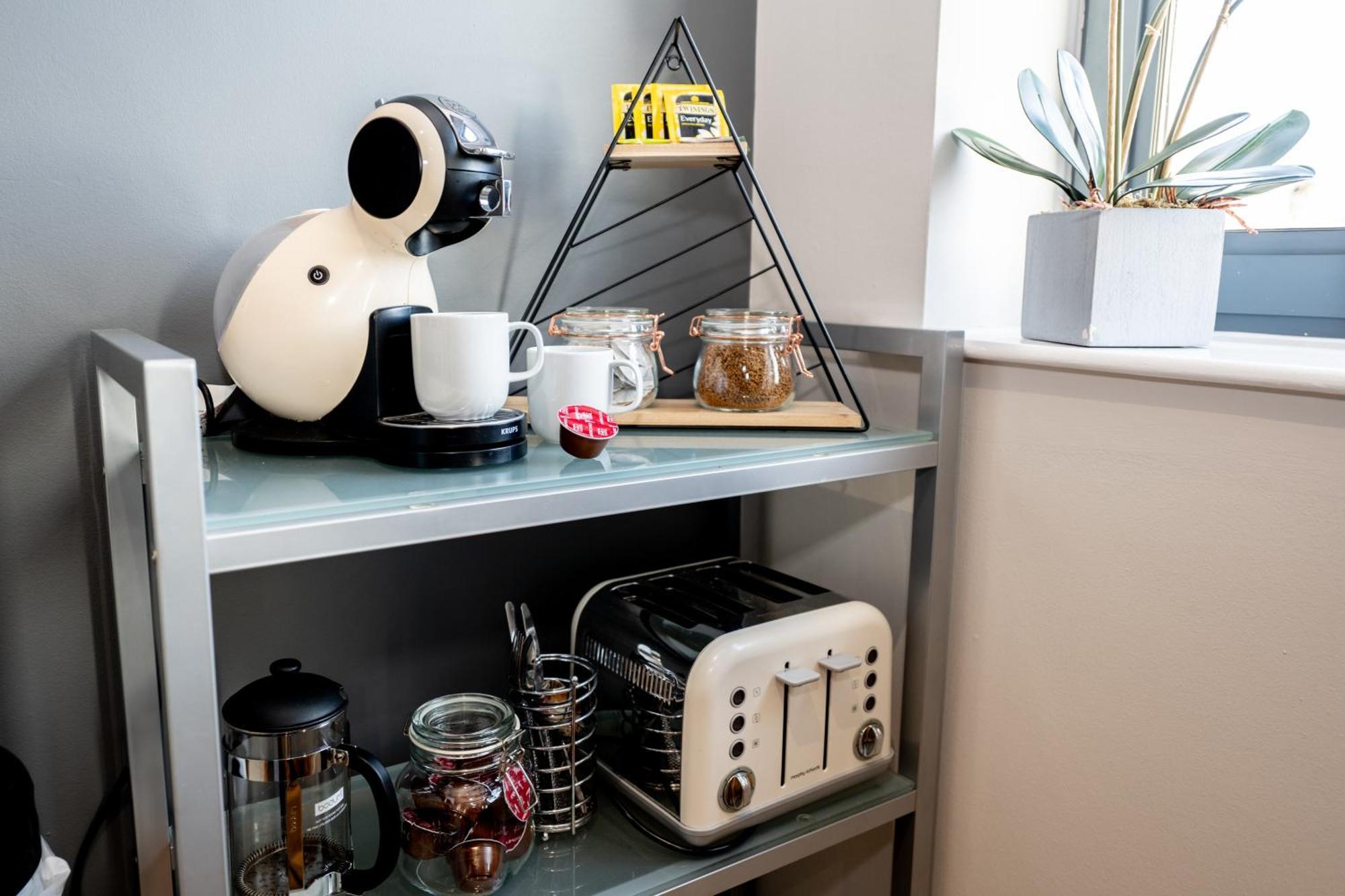 Perfectly Located City Centre Studio Apartment - West One With Free Wifi, Gym Access, Netflix Sheffield Buitenkant foto